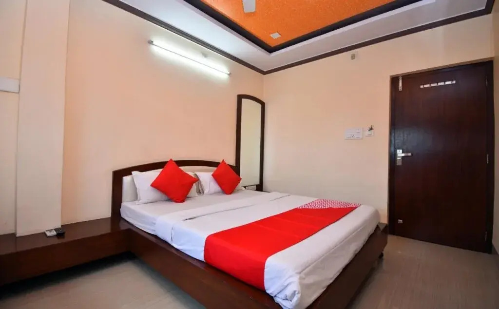 Hotel Shri Dev