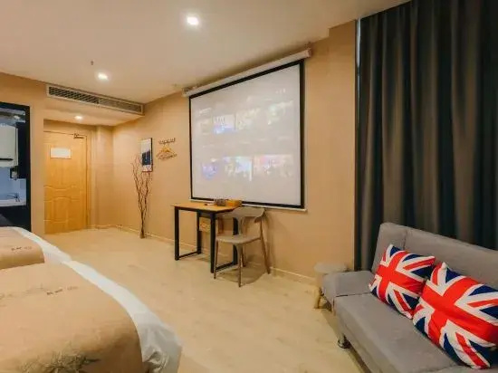 Sizhilian Homestay (Wuzhen Xizha Scenic Area)