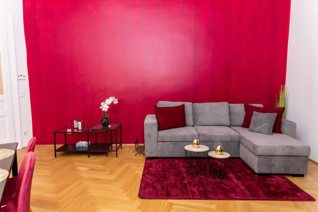 Ruby luxurious new 1 bedroom apartment with view of Schönbrunn Palace