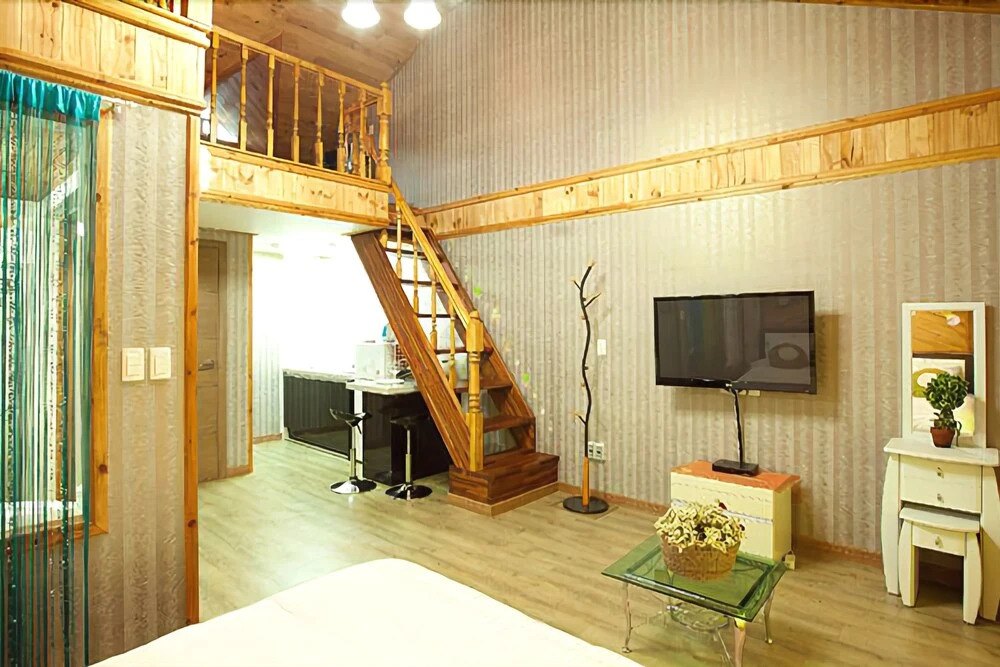 Gyeongju Forest Garden Pension