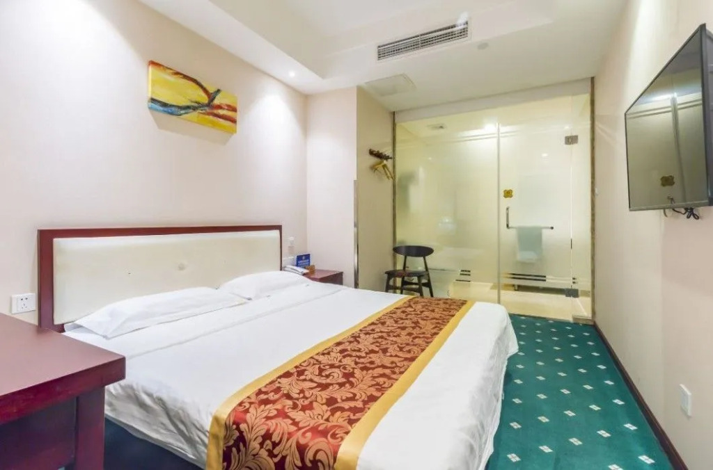 Zijingong Hotel