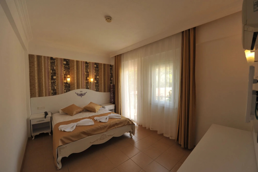 Taner Otel