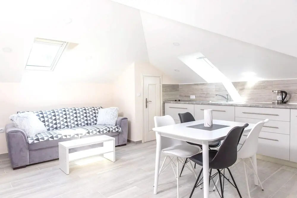 Spacious Villa with Private Pool in Dubrovnik