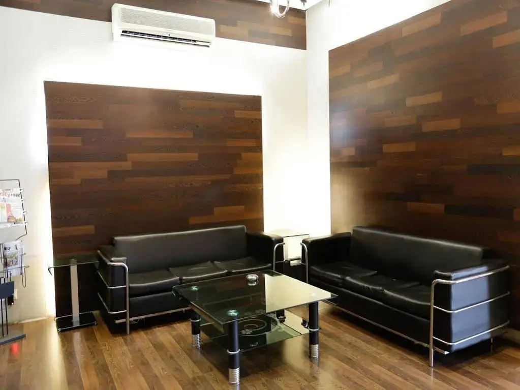 OYO 2166 Hotel KMahaveer