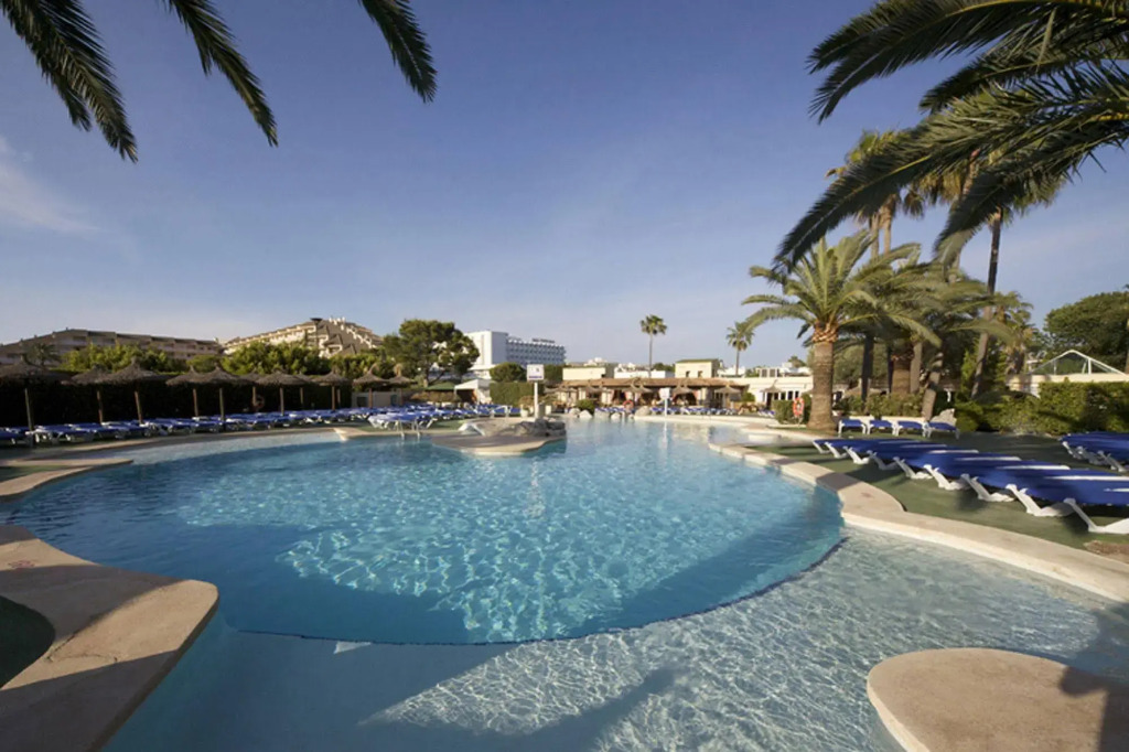 Alcudia Beach Apartments