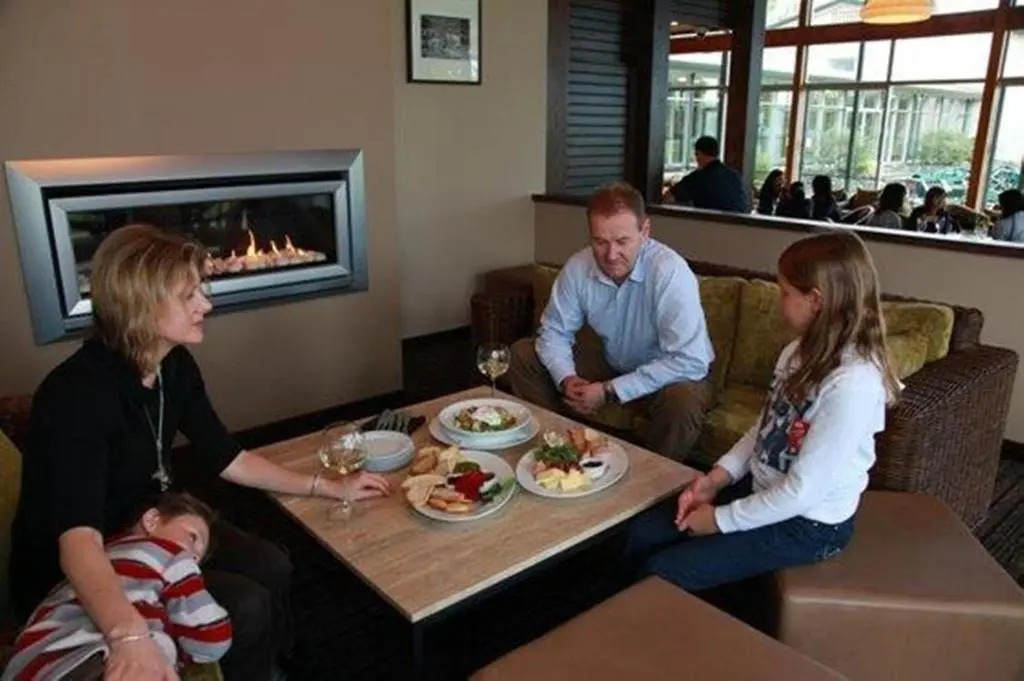 Distinction Te Anau Hotel & Villas