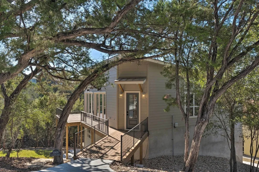 Modern Lake Travis Haven w/ Resort Amenities!