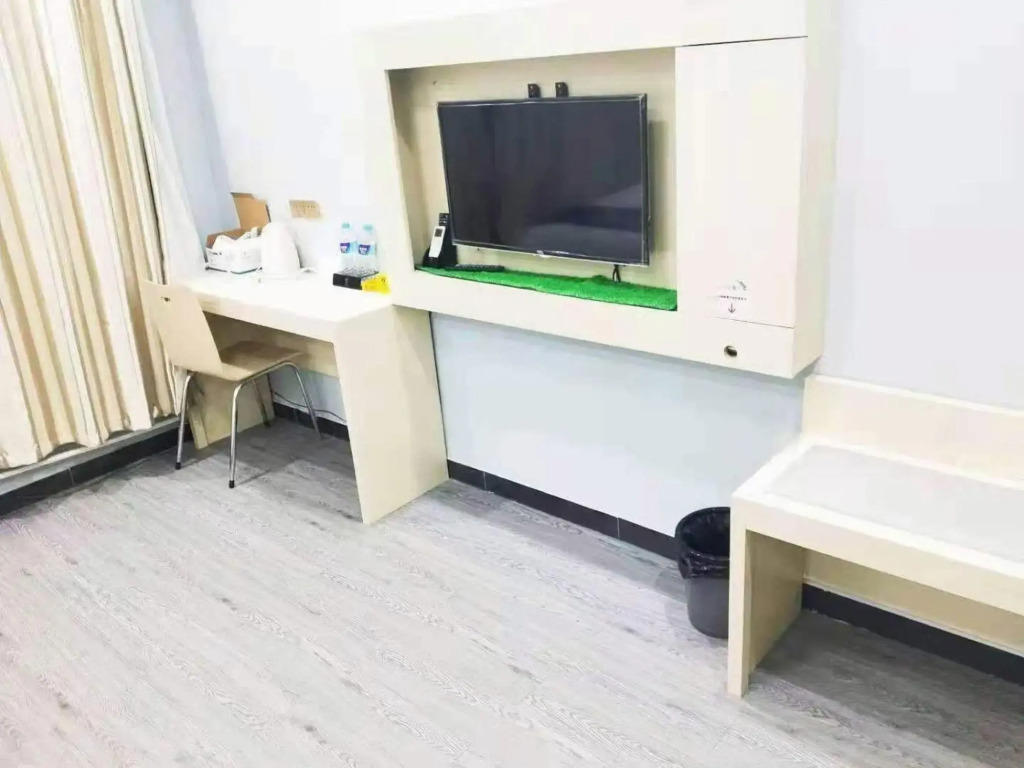 7Days Inn Hotel (Huailai Donghuayuan)