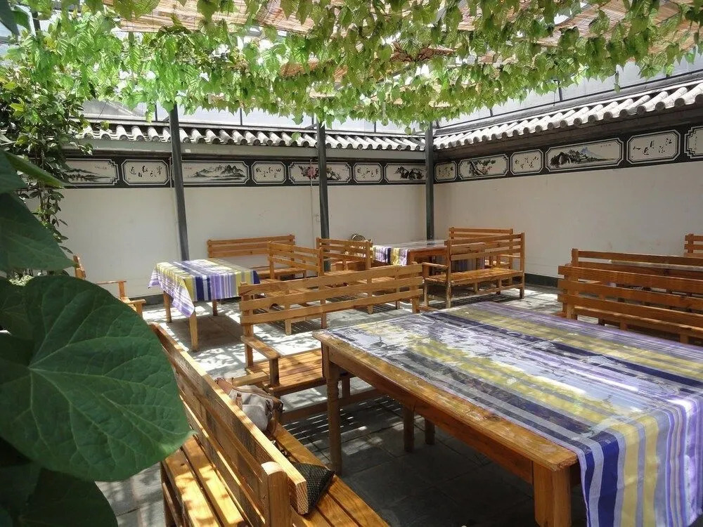 Dali Four Season Flower Inn