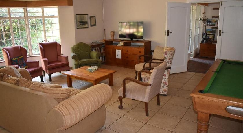 Woodlands Cottages & Camping