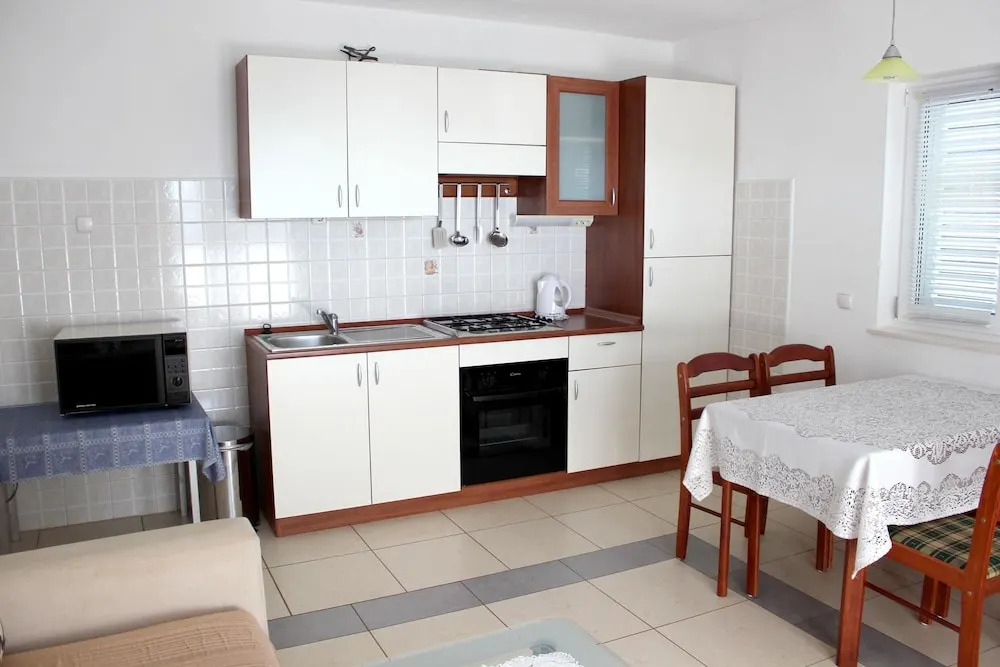 Apartment With 2 Bedrooms in Zecevo Rogoznicko, With Wonderful sea Vie