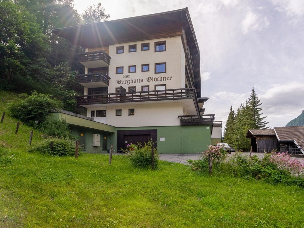 Glockner Hof in Hof With 1 Bedrooms and 1 5 Bathrooms
