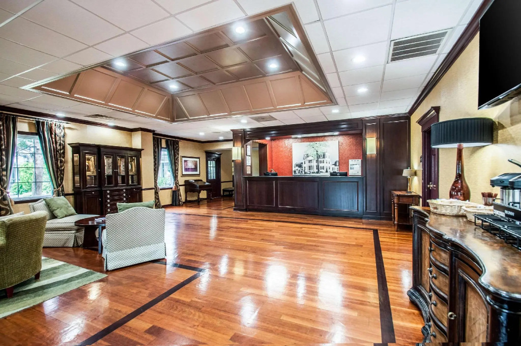 Carradoc Hall Hotel & Conference Center - Leesburg by The Red Collection