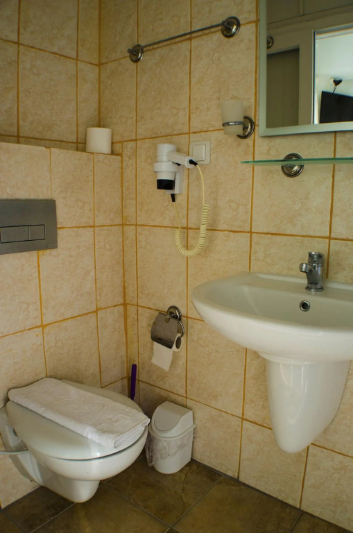 Hotel Seril 1