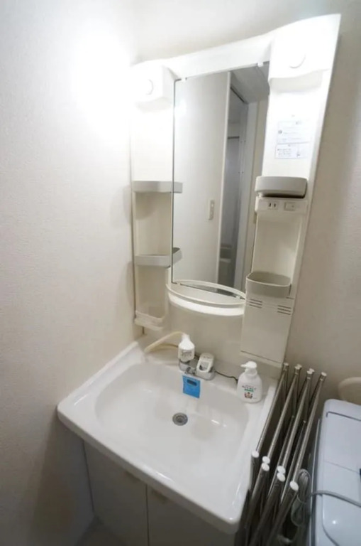 IK Minami 6-jo Residence Unit 901
