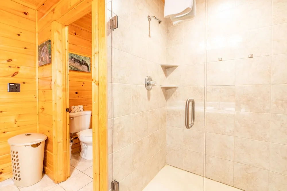 Comfort Cabin Bearway To Heaven w Private Hot Tub
