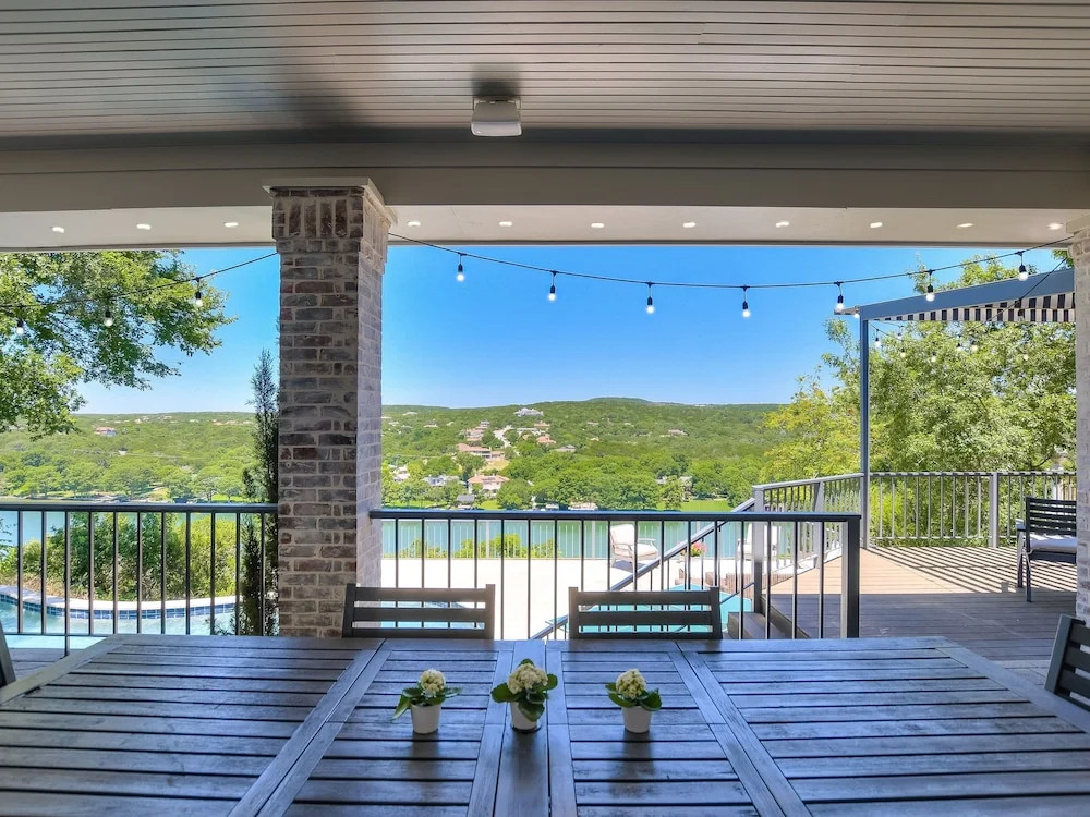 The Arrive Vista Estate Above Lake Austin 5 Bedroom Home