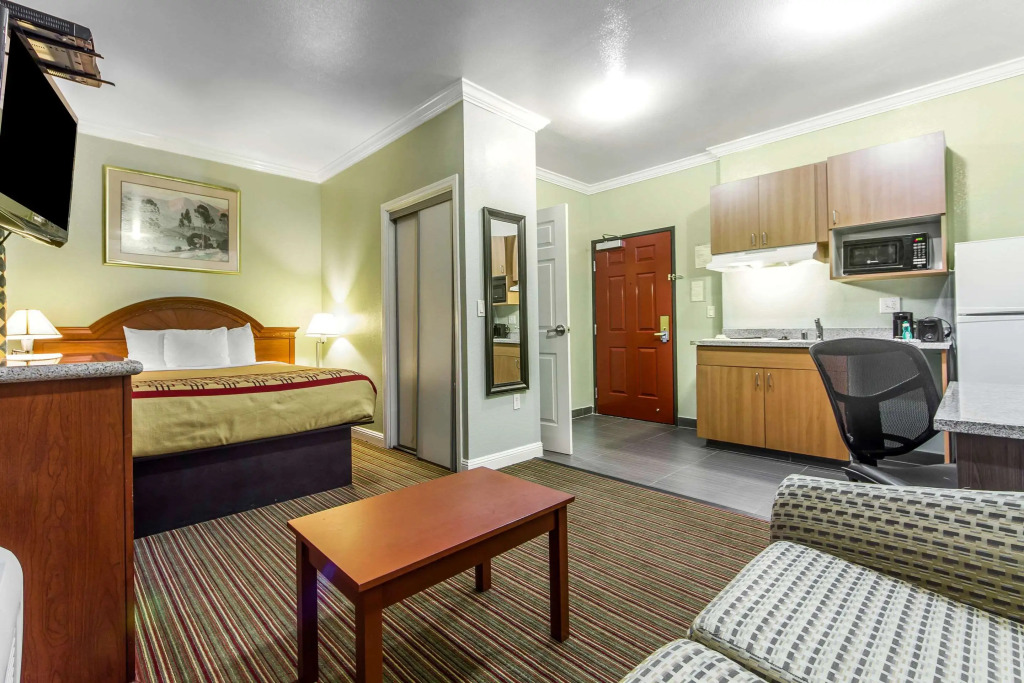 Rodeway Inn & Suites Hayward - Oakland South