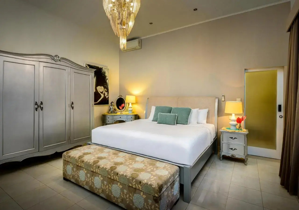Villa Bloom 4 - 2 King bedrooms and 1 Bunk Room , private pool, sleeps up to 8