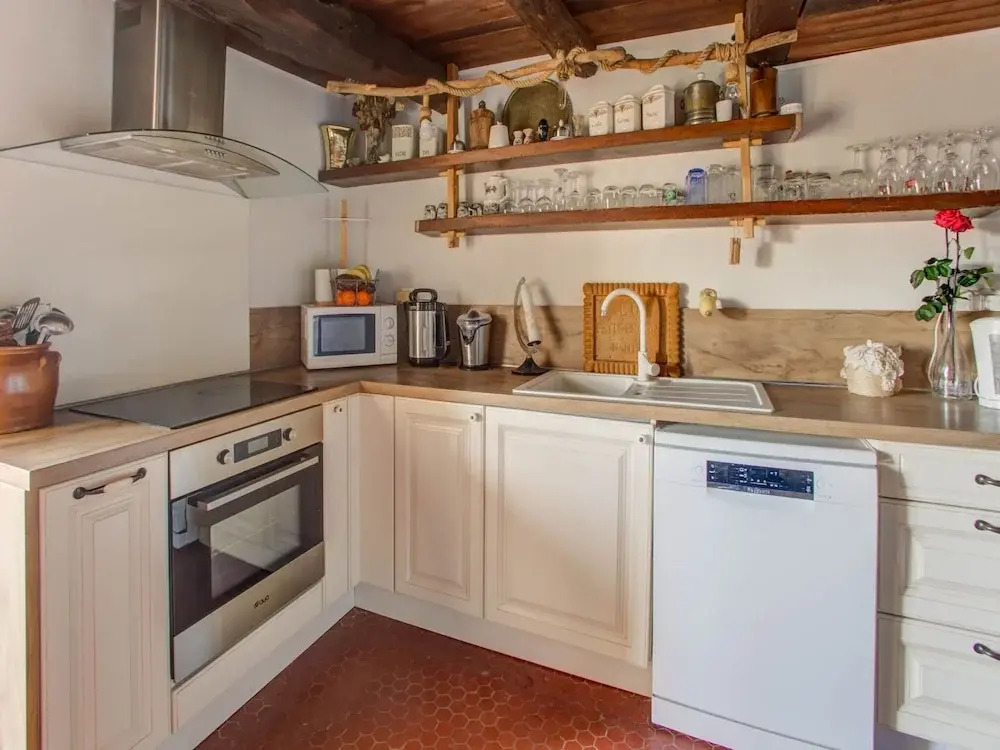 Cozy Vacation Home in Nouvelle-aquitaine