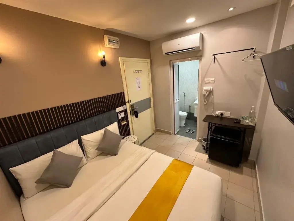 SS Grey Hotel BB