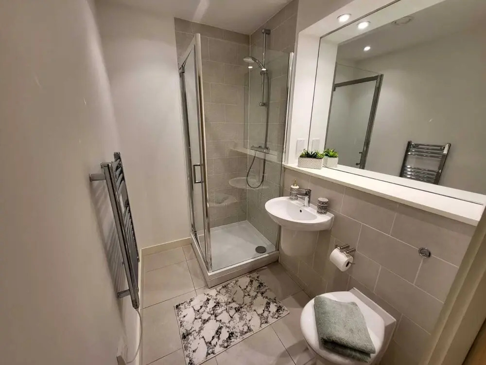 Brand new Luxury 2-bed Flat With Stunning Views