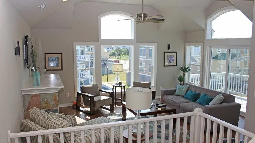 Dad's Mercedes, Mom's Dream! - 4 Br Home