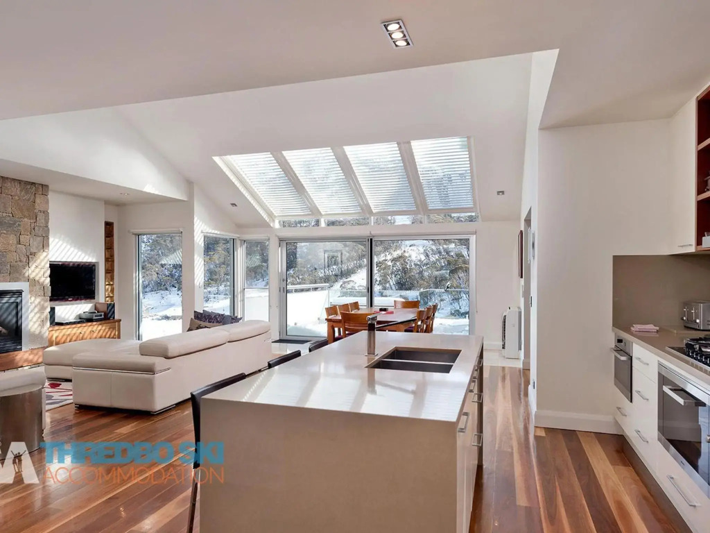 The Peak Penthouse 8