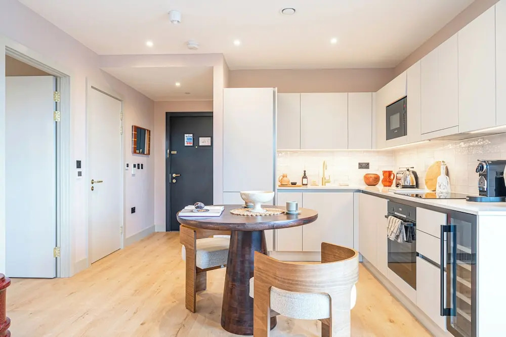 Contemporary City Escape