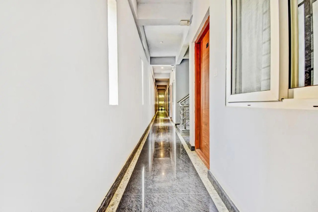 Hotel The Sun Suites - Yelahanka