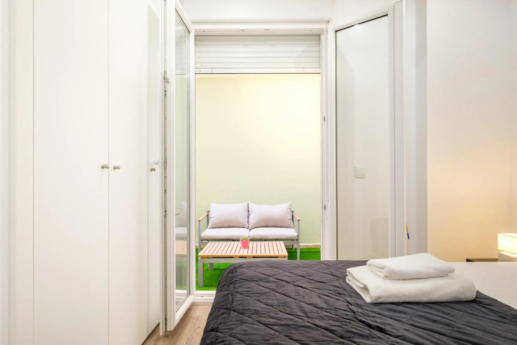 BRAND NEW apartment with private open-air space