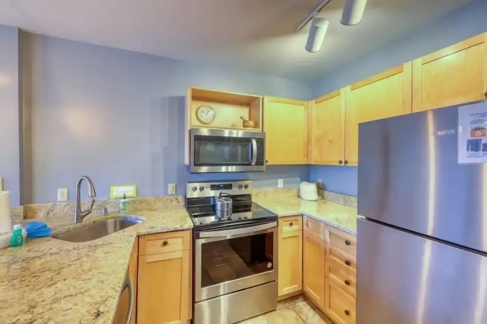 1 Bedroom Mountain Condo In River Run Village With Expansive Mountain Views And Walking Distance To Ski Slopes
