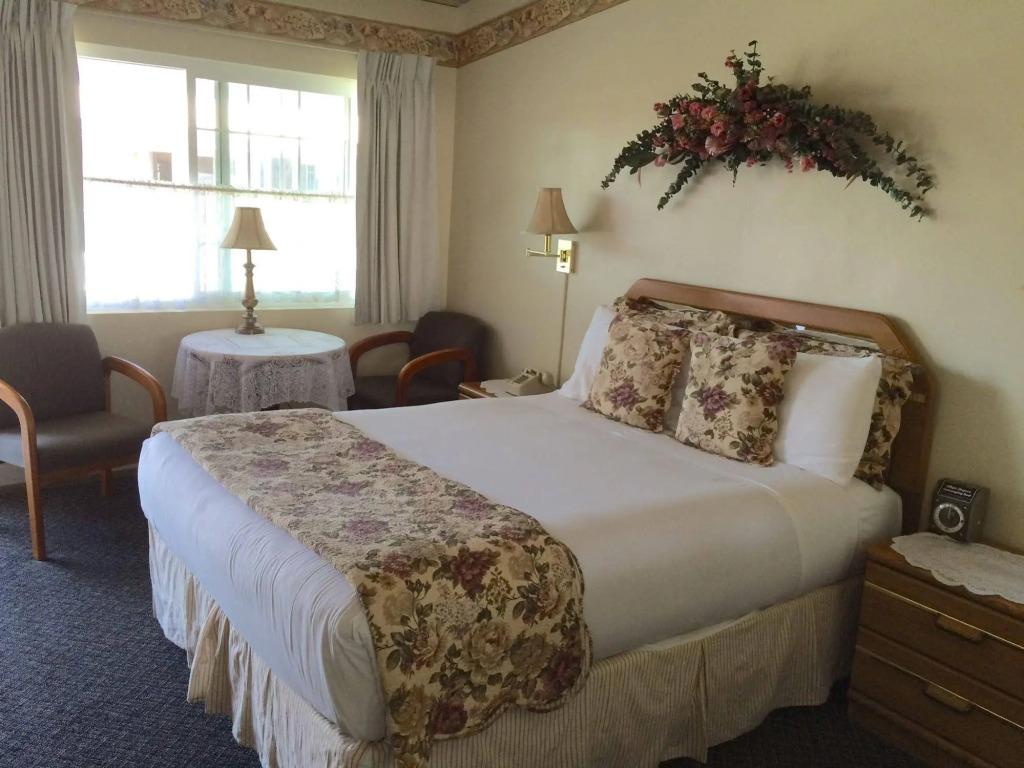 Sundown Inn of Morro Bay