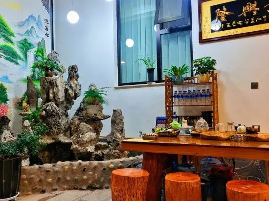 Dali Yuexi Yunqi Hotel (Zhou Hospital)