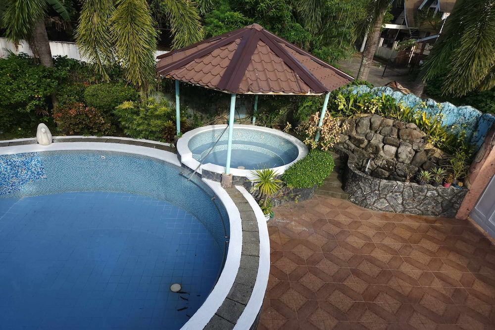 Villa Celine Laguna