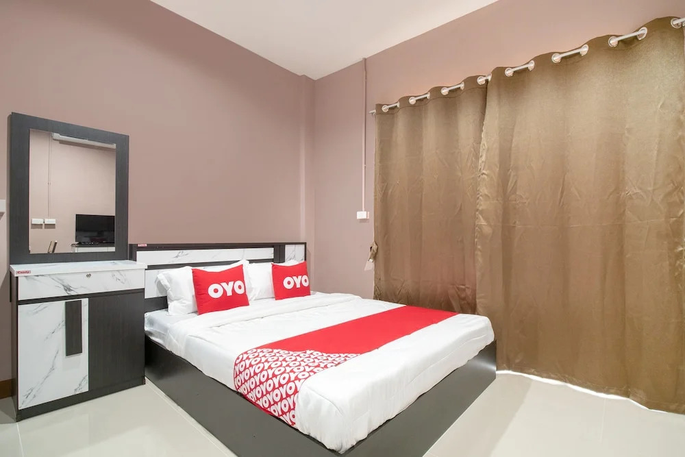 OYO 784 Brown Home Sattahip