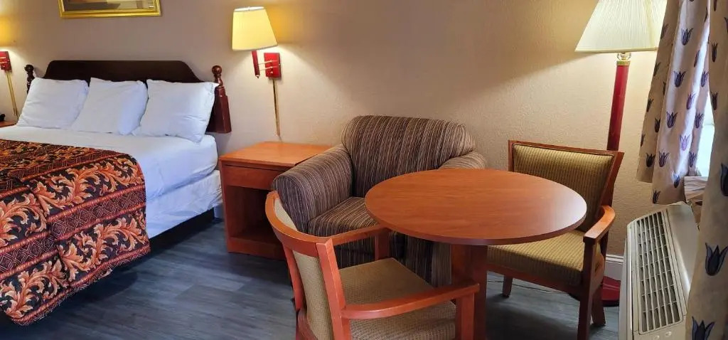 Regency Travel Inn