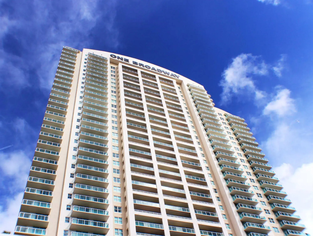 Dharma Home Suites Brickell Miami at One Broadway