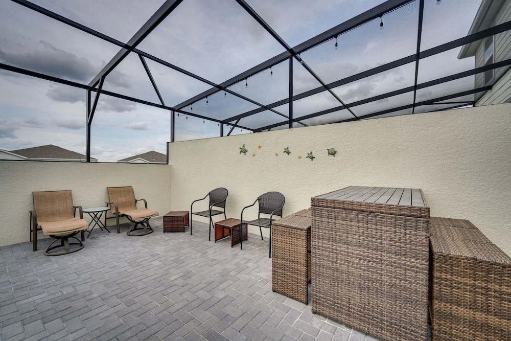 Pet-friendly Townhome w/ Pool, Near Disney World!
