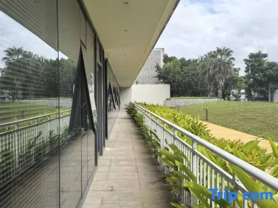 Huaman Hotel (Lingshui Clear Water Bay)