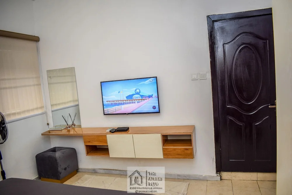 Stunning 1-bed Apartment in Lekki Phase 1