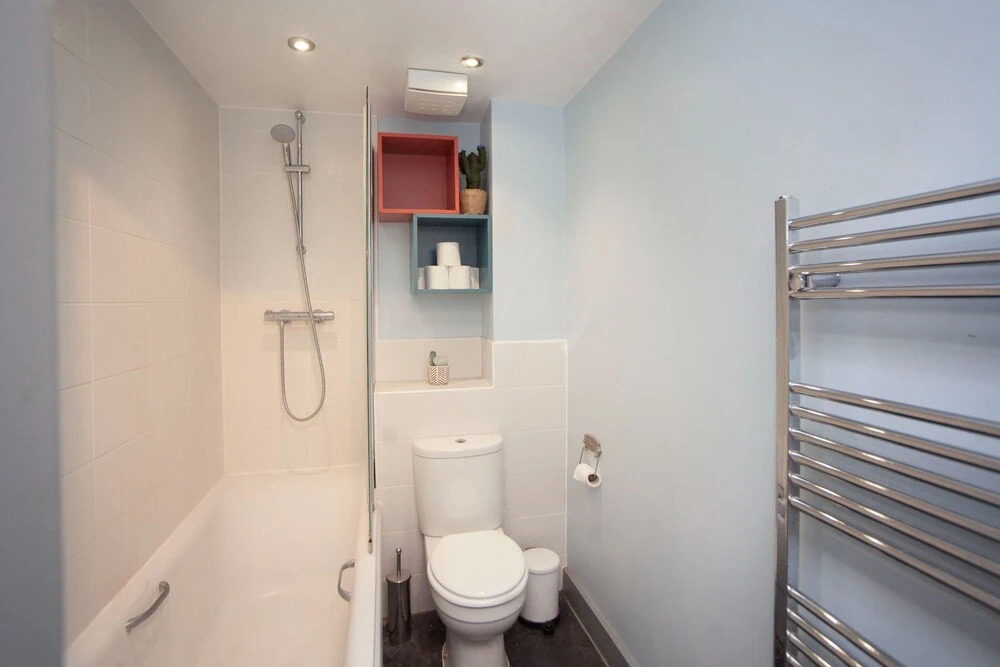 Special 3 Bedroom Townhouse With Parking in Bristol