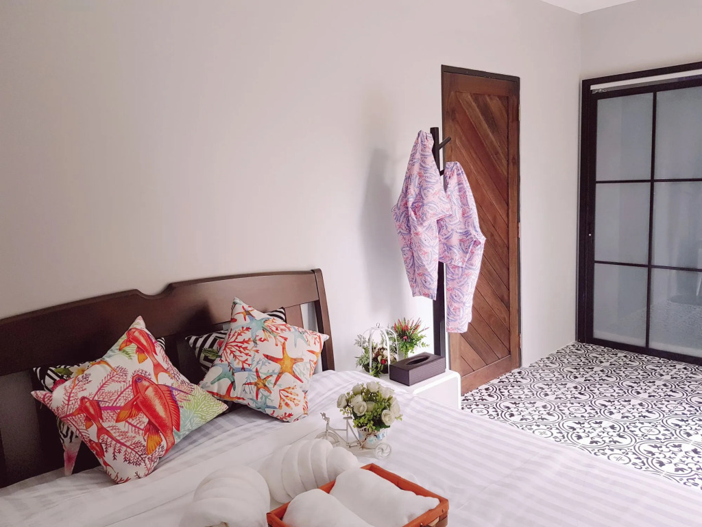 JN9 POSHTEL