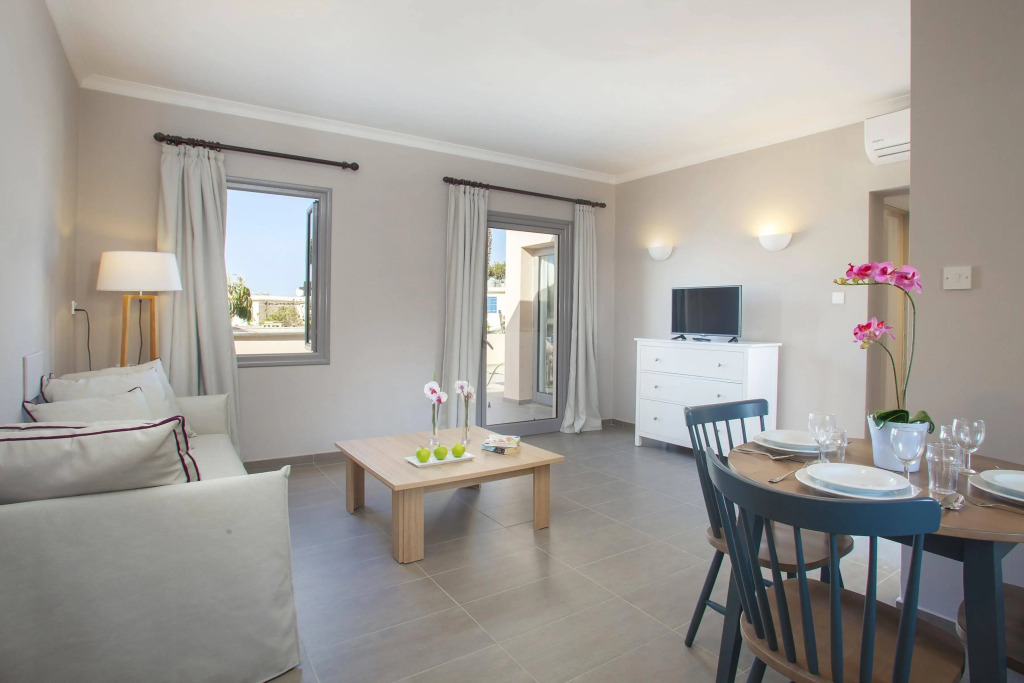 Louis St. Elias Resort & Waterpark