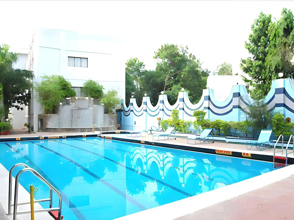 Breeze Residency