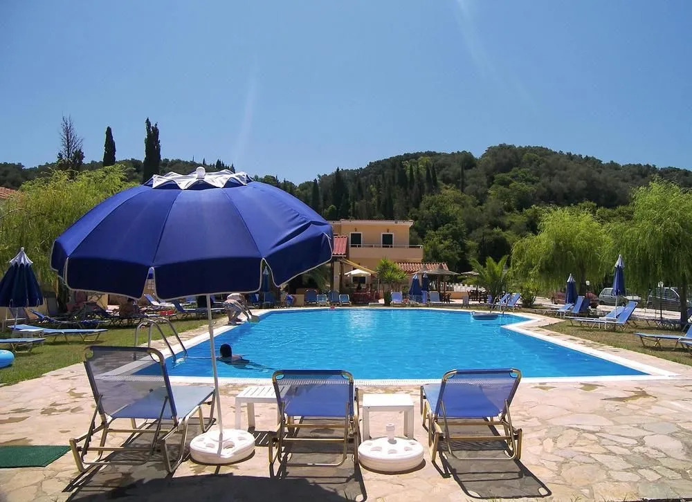 Helena Apartments & Villas