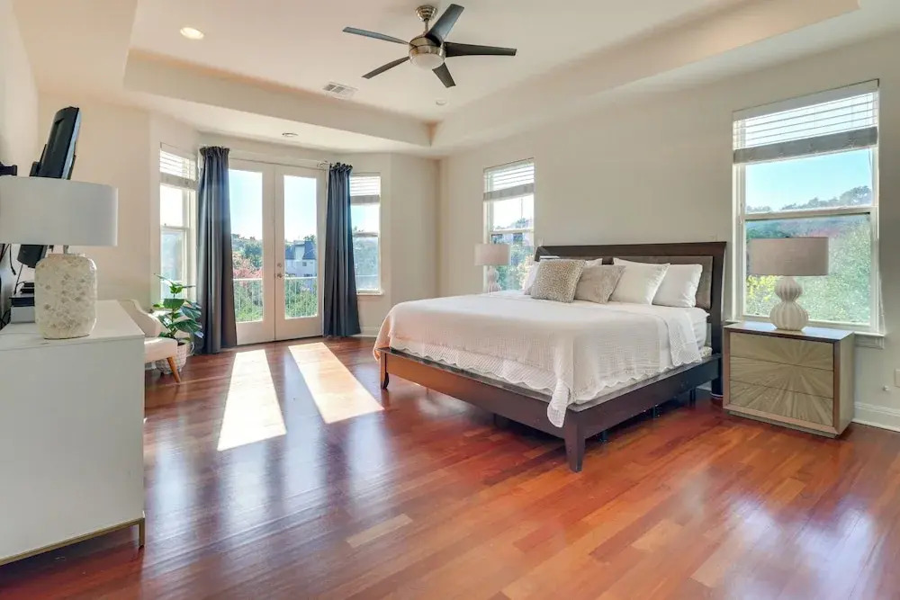 Patio, Pool & Views: Spacious Hill Country Getaway