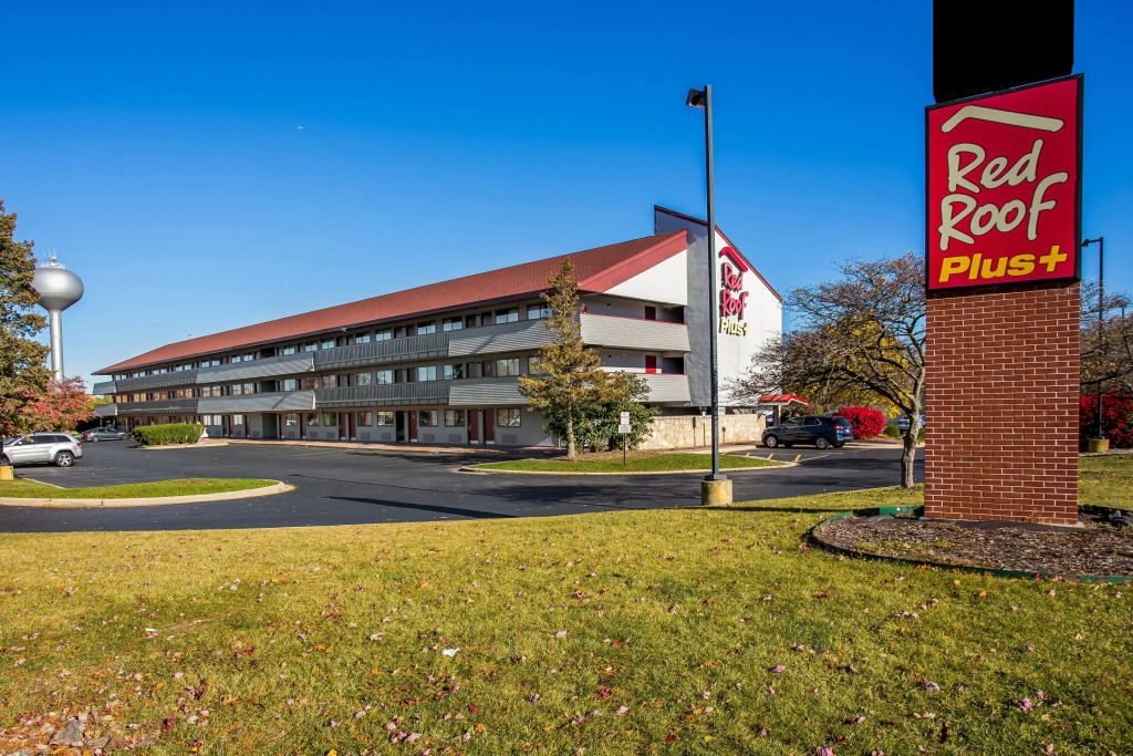 Red Roof Inn PLUS Chicago - Hoffman Estates