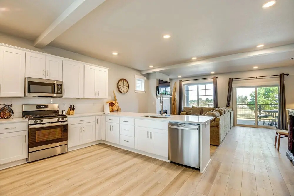 Beautiful Water Views: Coastal Oregon Townhome!