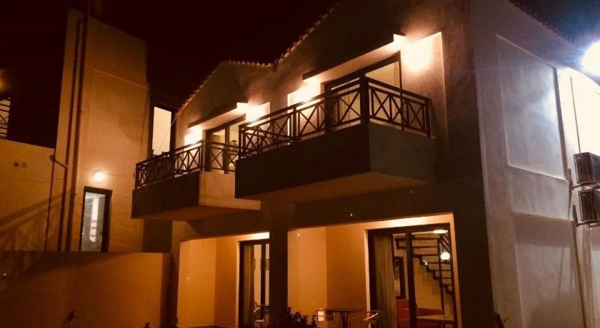 iriJoanna Holiday Plaza